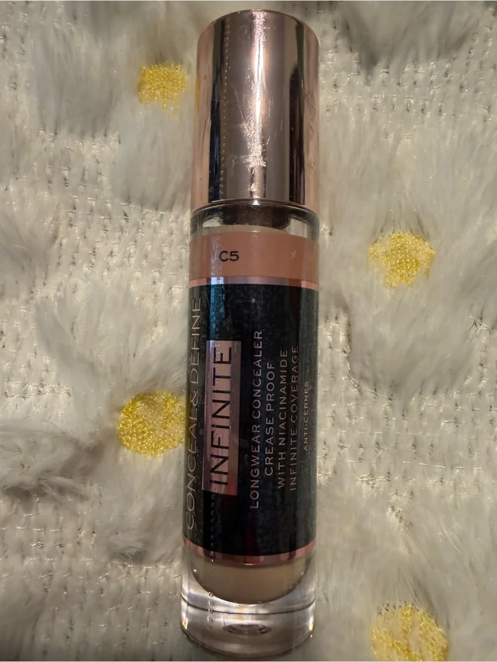 Revolution Conceal & Define Infinite Concealer - C5 Beige (Rose Gold Cap)